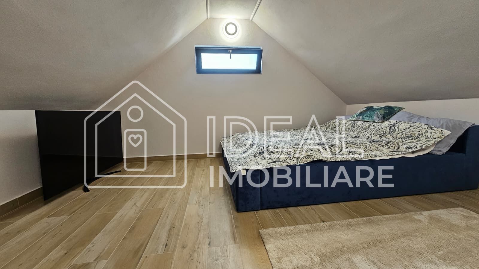Casa Individuala cu 4 camere, de inchiriat, zona Lupeni - Poză 8