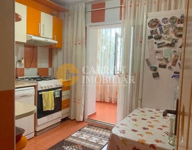 4 Camere Decomandat + Garaj -Nicolina 84Mp - Poză 9