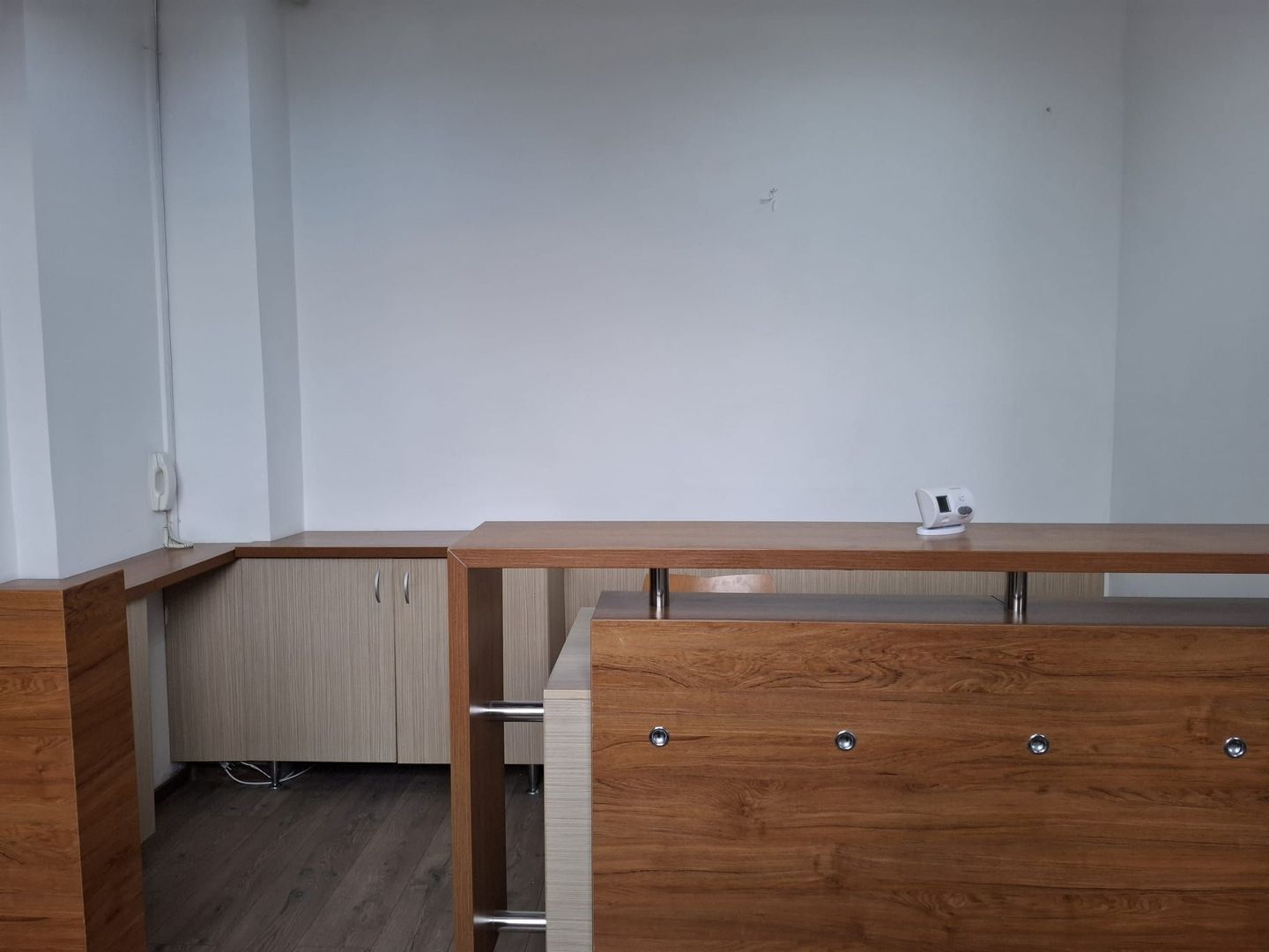 URGENT!, libera, rezidential/birou/comercial, 2 intrari, NEGOCIABIL - Poză 4