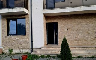 BUFTEA - APARTAMENT 3 CAMERE CU TRERASA SI CURTE. - Poză 2