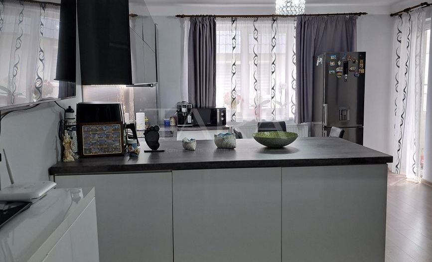 Apartament cu 3 camere, complet mobilat – zona Vivo - Poză 3