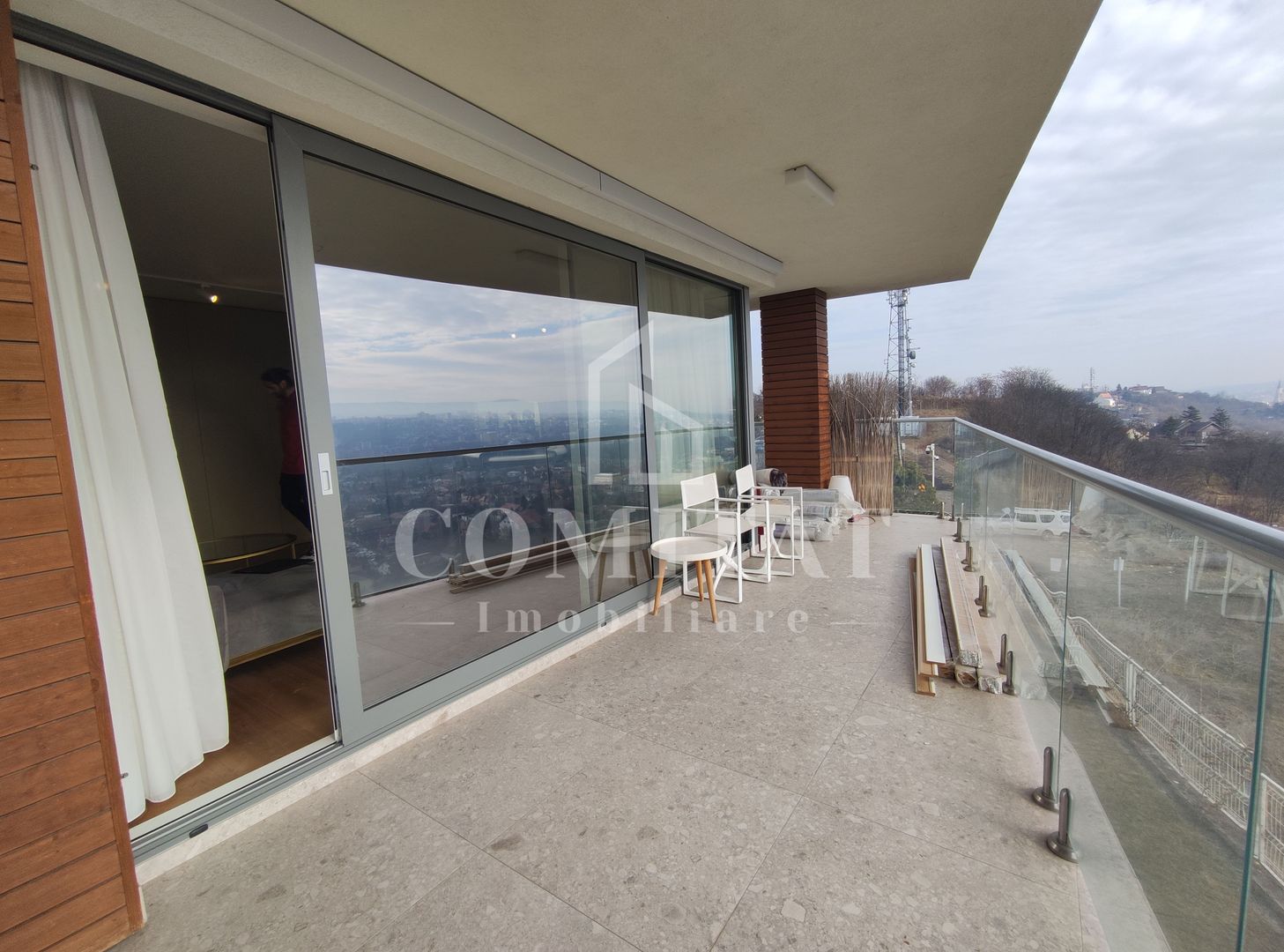 Apartament de lux in Gruia cu vedere panoramica spre orasul Cluj - Poză 9