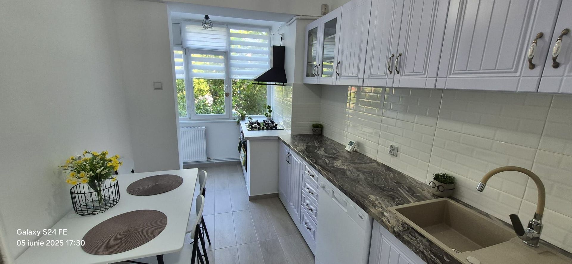 Apartament 2 camere, Micro 16, etaj 1/4, 51 mp – mobilat și utilat complet - Poză 2