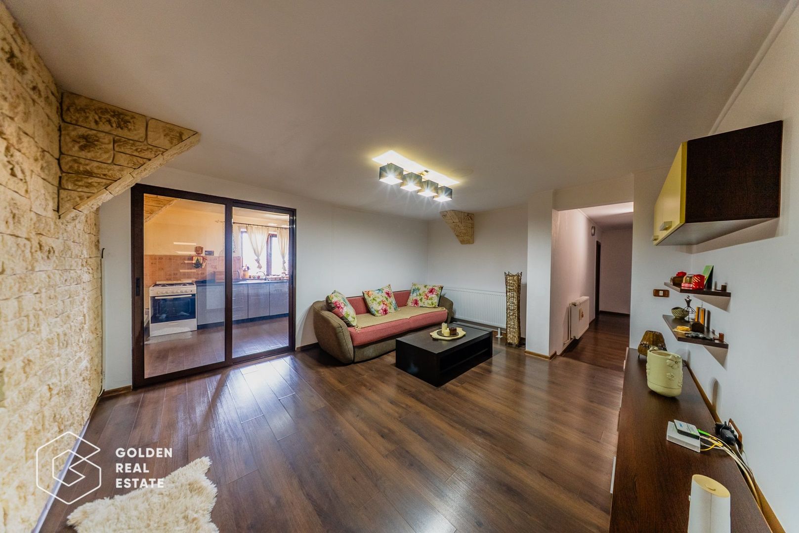 Apartament 2 camere, semidecomandat, zona Bujac, etaj 2 - Poză 2