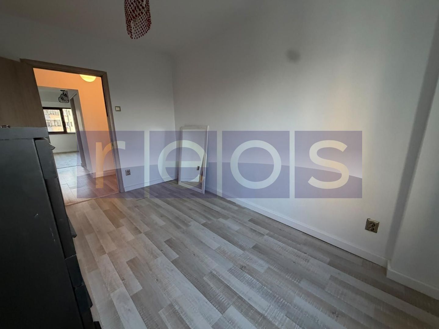 VANZARE 3 CAMERE | ZONA TINERETULUI-GHEORGHE SINCAI - Poză 6
