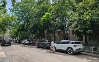 Apartament 2 camere, str Vicina, decomandat, 61 mp - Poză 13