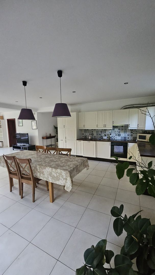 Vila 8 camere Dascalu - Poză 2