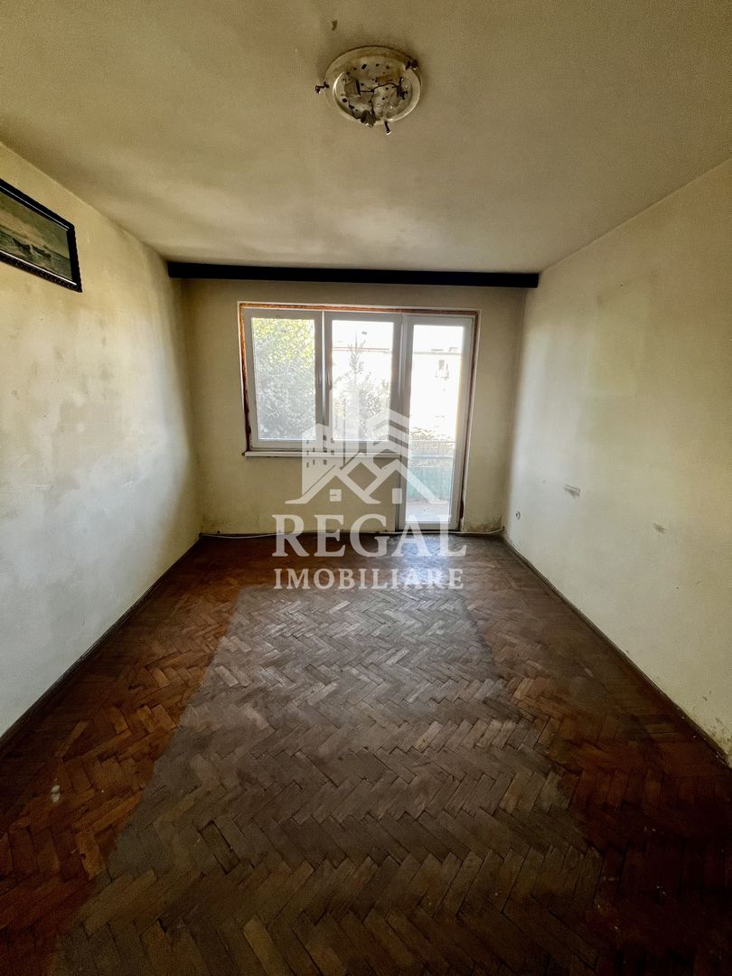 Apartament cu 2 camere și balcon mare, Micro 3 – pregătit ptr renovare - Poză 1