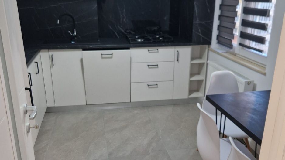 AP. 3 CAMERE OBOR, CENTRALA PROPRIE, MASINA SPALAT VASE,MOBILAT MODERN - Poză 4