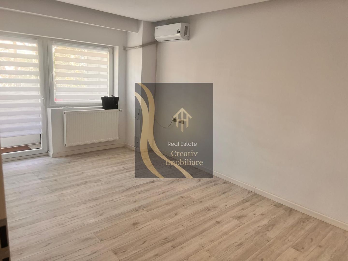 Apartament 3 camere de vanzare in Decebal Muncii - Poză 12