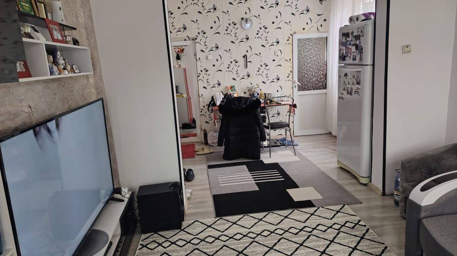 Apartament 2 camere, 60 mp, centrală proprie, vilă - Poză 2