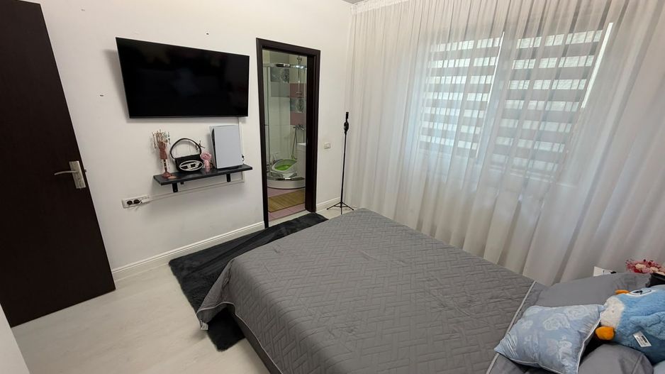 AP. 3 CAMERE - CURTE, PARCARE INCLUSA, MOBILAT MODERN, COMIS 0% - Poză 4