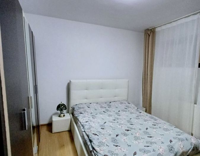 Apartamet 3 camere la vanzare - Sector 4, metrou Dimitrie leonida - Poză 3