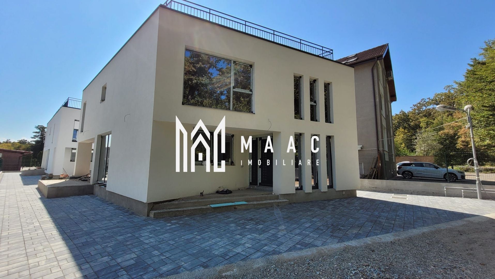 Vilă 5 Camere | Încălzire prin Pardoseală | Vedere Panoramică | Pădurea Dumbrava - Poză 1