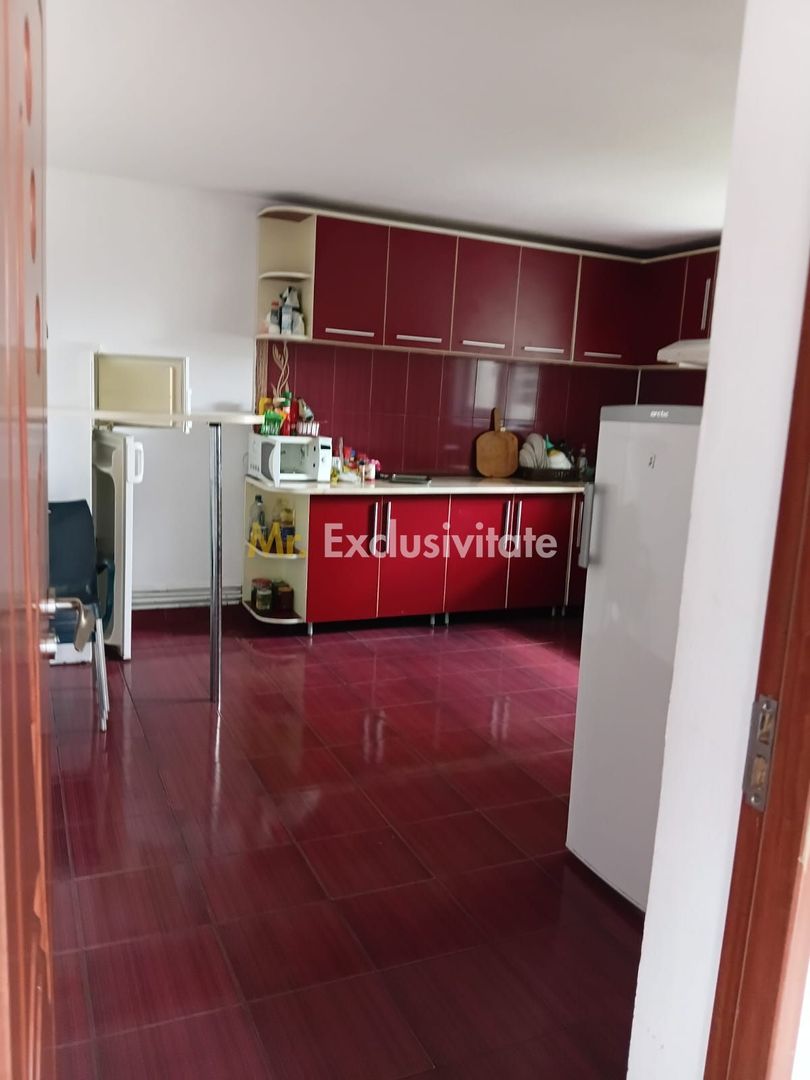 Cabană P+M de vânzare în Rânca - Poză 15