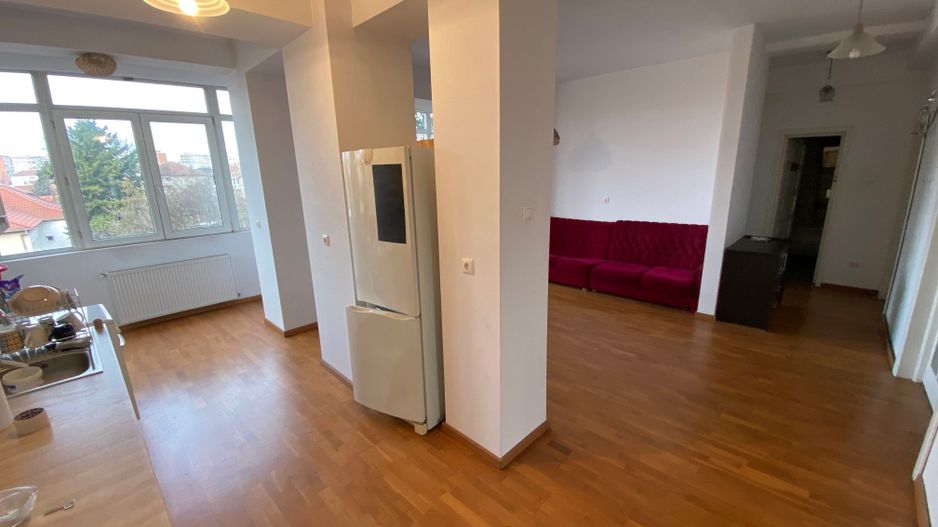 Apartament 5 camere  zona Cetatii - Poză 2