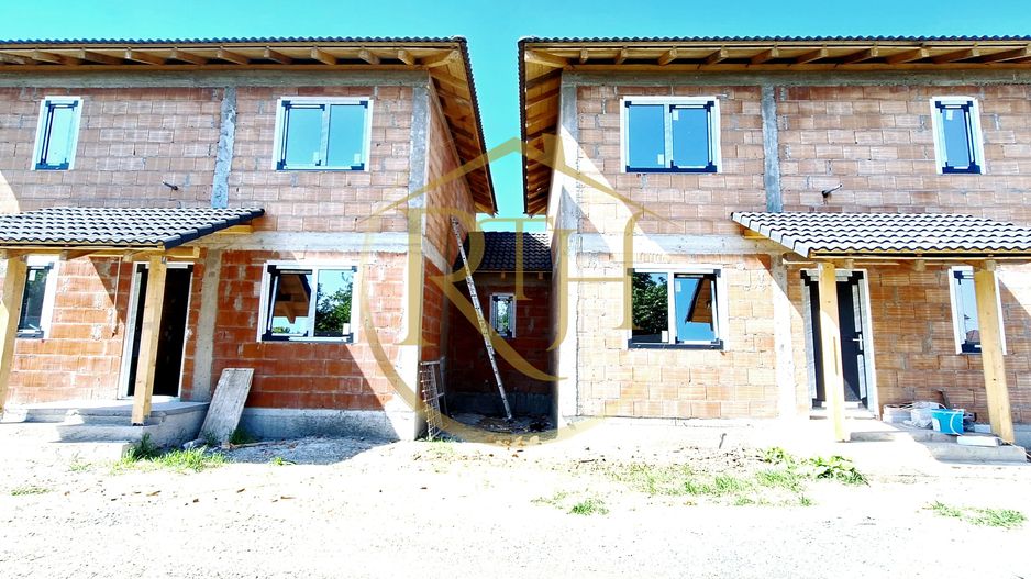 Oferim spre vanzare, Duplexuri la cheie, 5 camere, situate in Giroc, 0% Comision - Poză 1