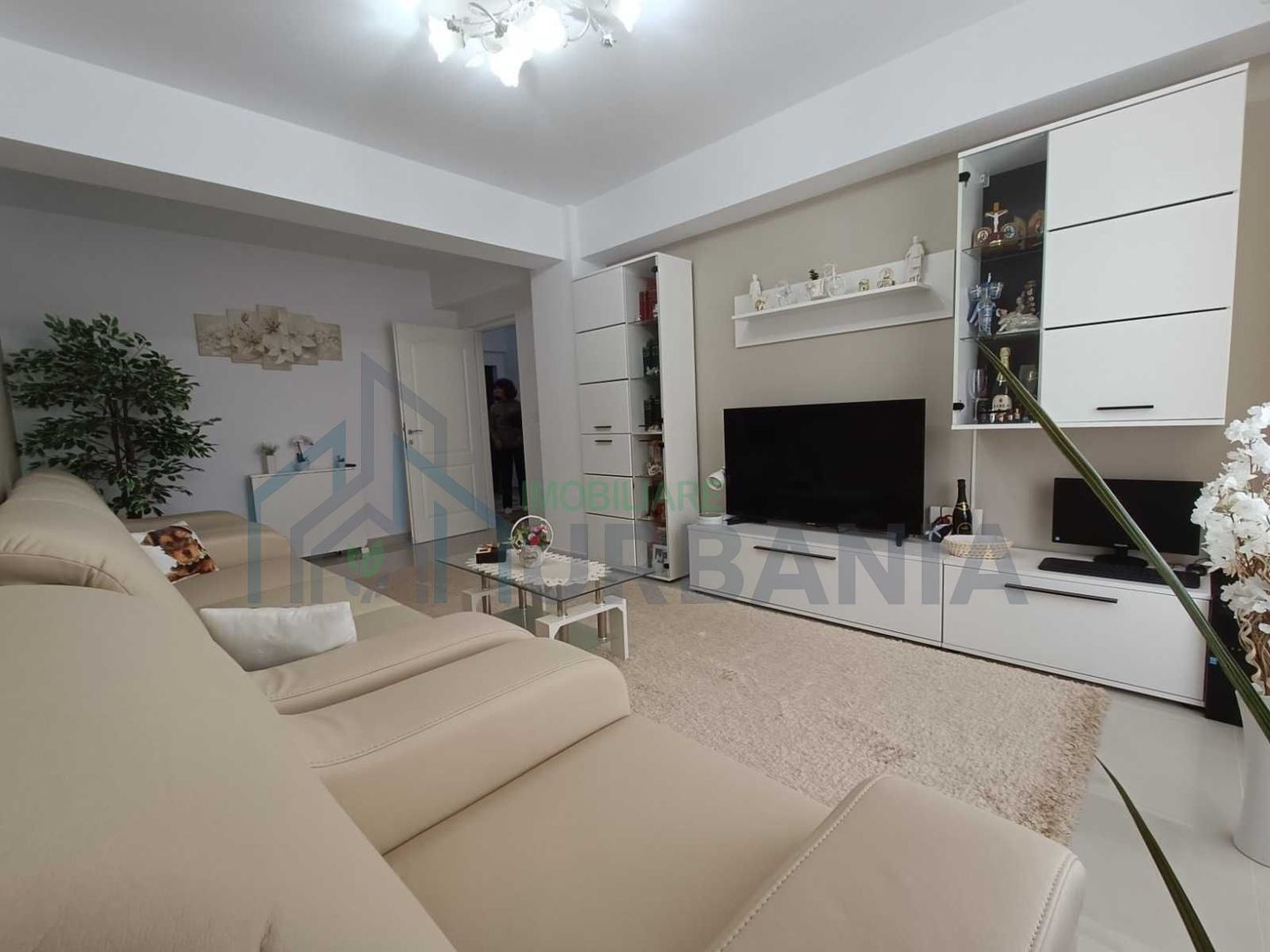 Apartament 2 camere decomandat, mobilat și utilat, cu 2 locuri de parcare, lift și boxă, Valea Lupului - Poză 1
