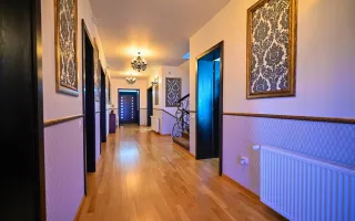 Somptuozitate in stil modern, 2 garaje, 3 terase, totul pe 1.000 mp teren - Poză 21