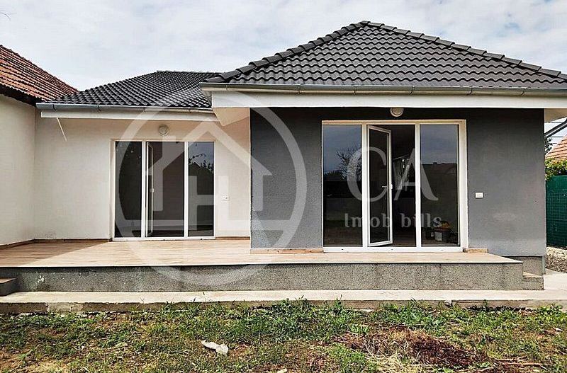 Casa de vanzare cu 4 camere in zona Matei Corvin, Oradea - Poză 13