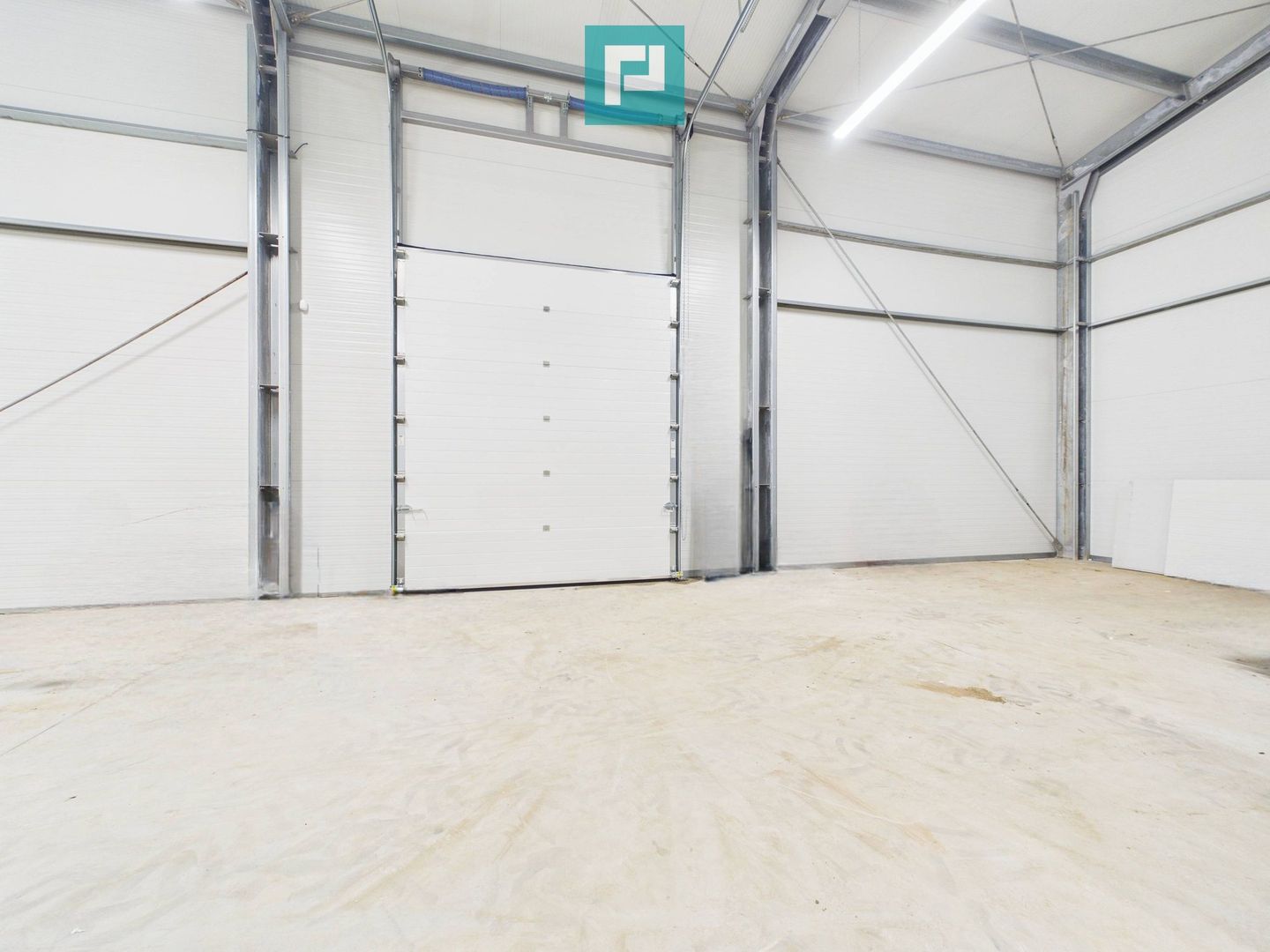 Hală nouă pentru depozitare/ activități comerciale - Poză 3