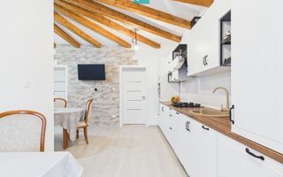 Casă Individuală cu spațiu comercial - Variaș - Poză 1