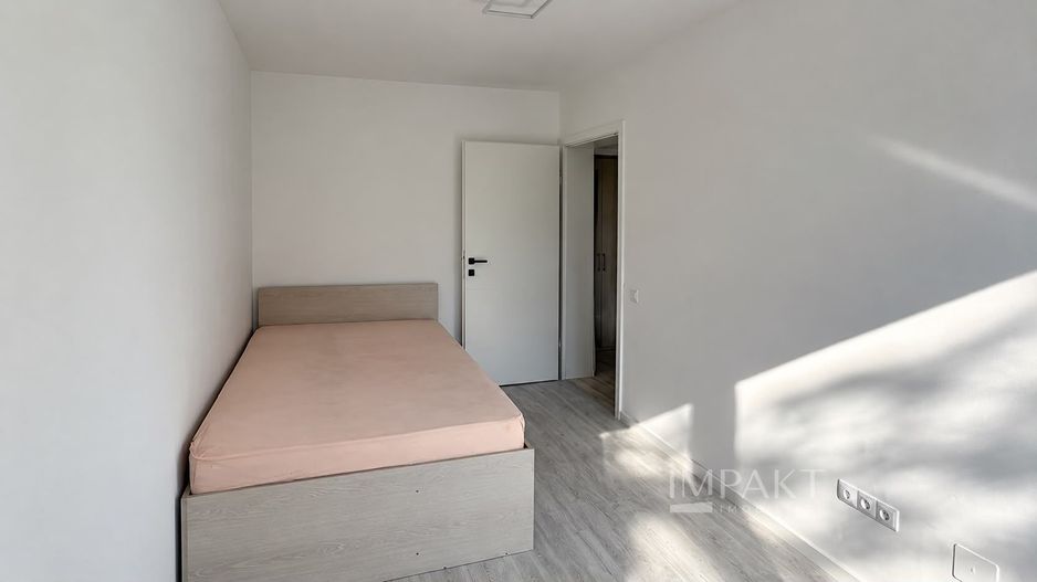 Apartament cu 3 camere de închiriat, 60 mp, balcon – proaspăt renovat - Poză 5