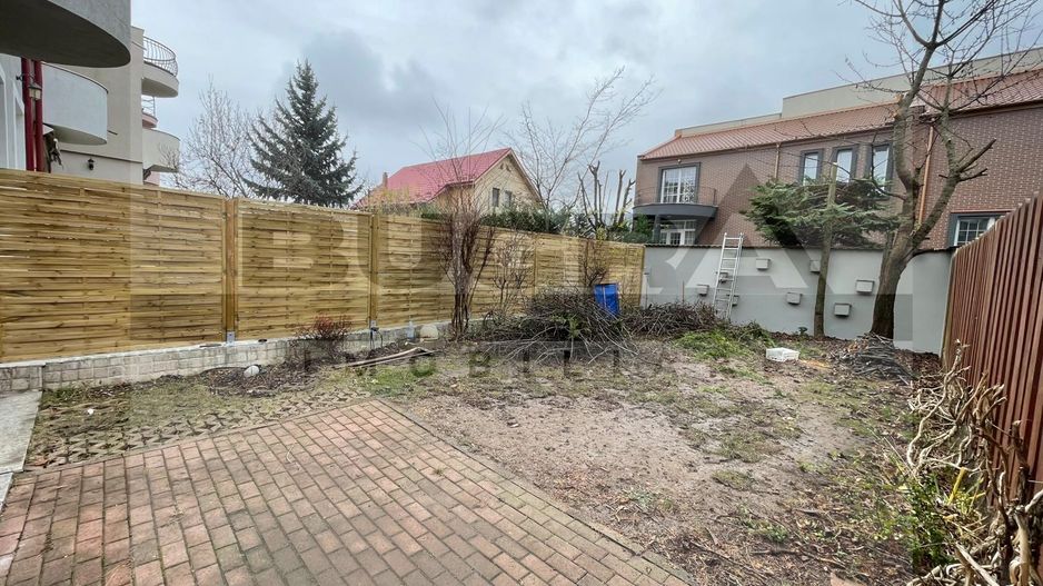 Duplex de 320mp, modern, 120mp, sauna, zona strazii Zaharia Stancu - Poză 12