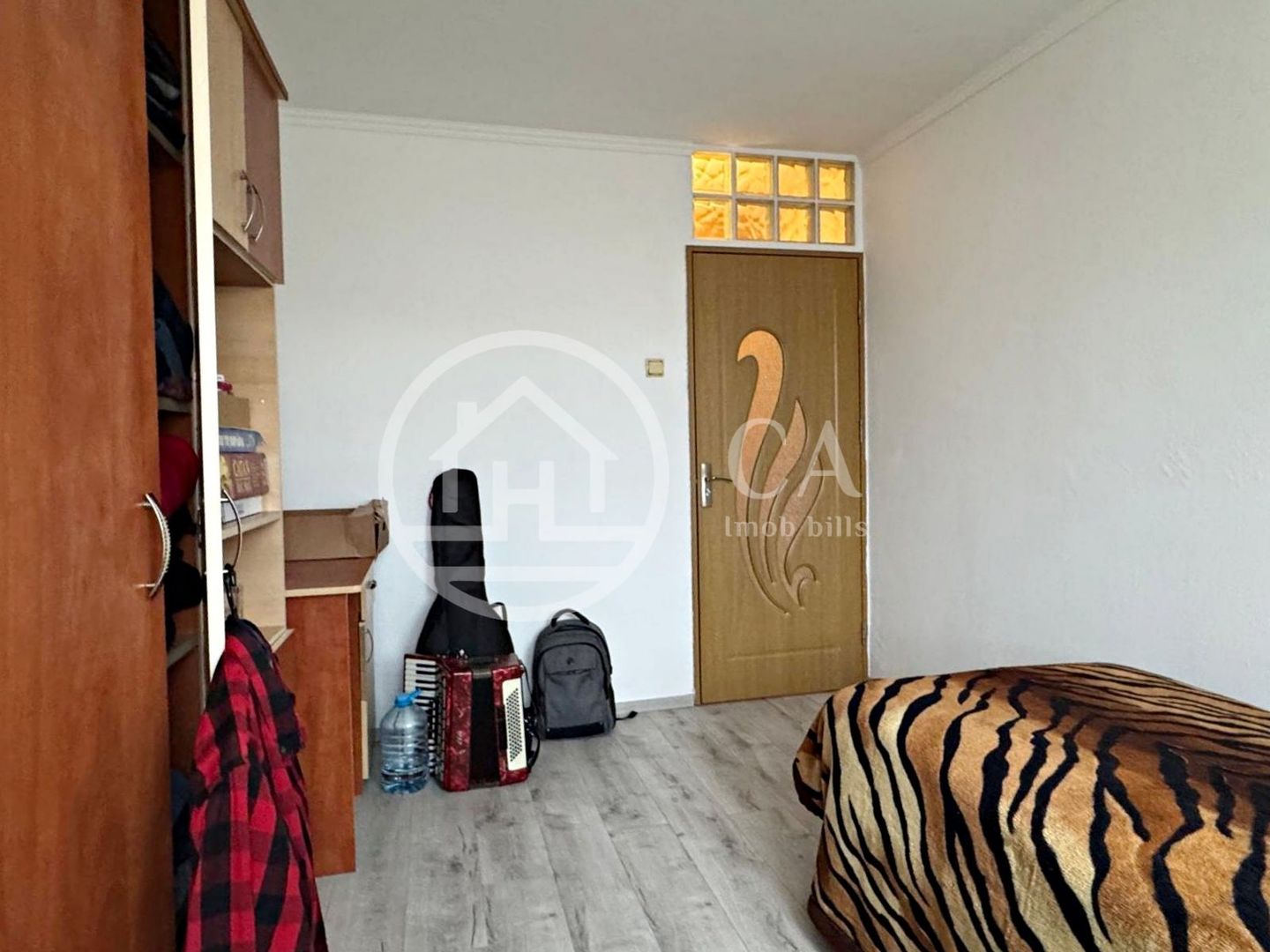 Apartament cu 3 camere de vanzare Str. Banatului Zona  Velenta, Oradea - Poză 4