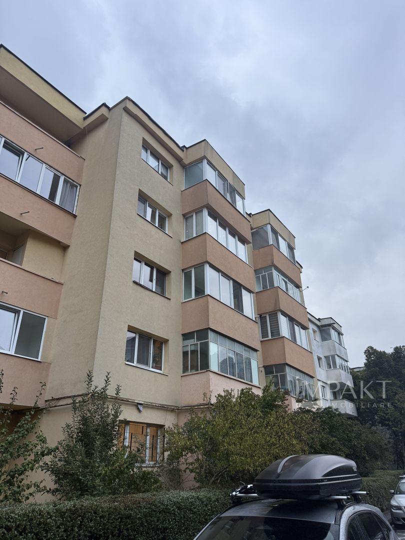 Apartament cu 2 camere decomandat pe str Nicolae Titulescu - Poză 7