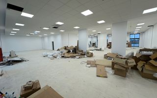 Spatiu comercial 425  mp / 12 locuri de PARCARE - Poză 1