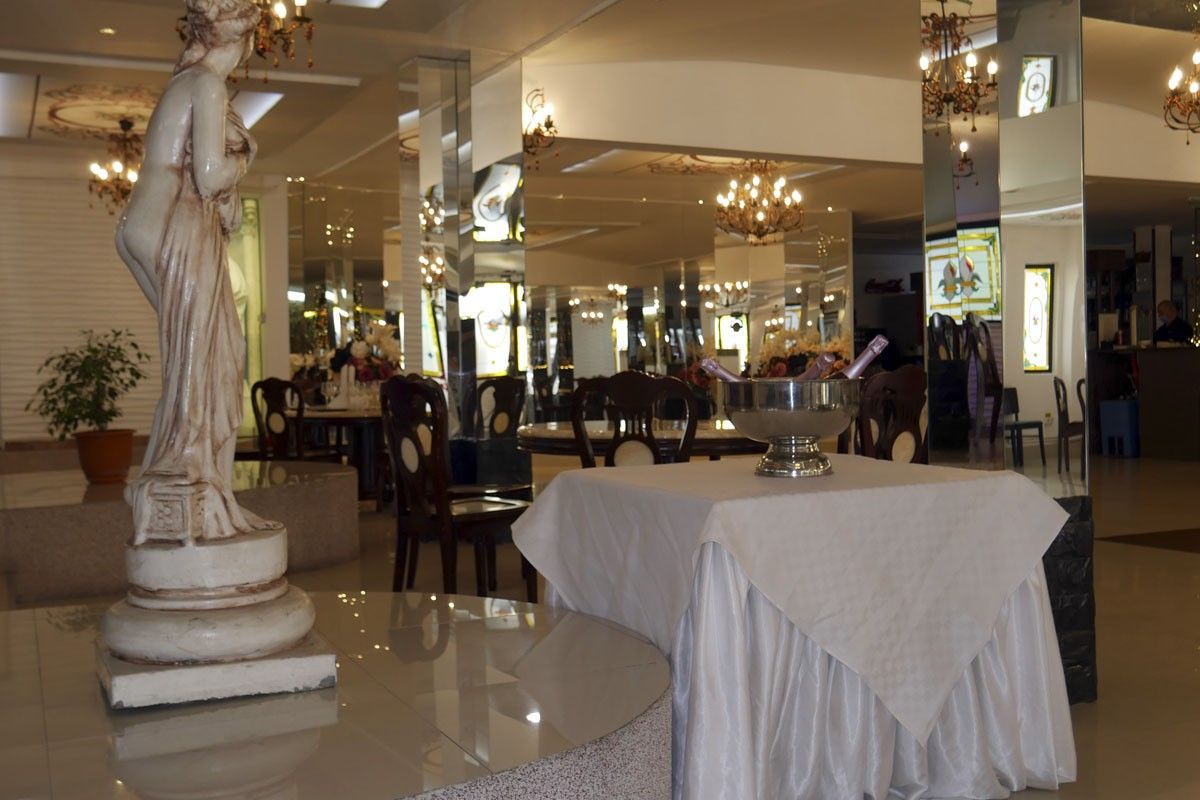 OPORTUNITATE UNICĂ | DE VANZARE AFACERE PROFITABILĂ | LÂNGĂ OPERA NAȚIONALĂ - Poză 3