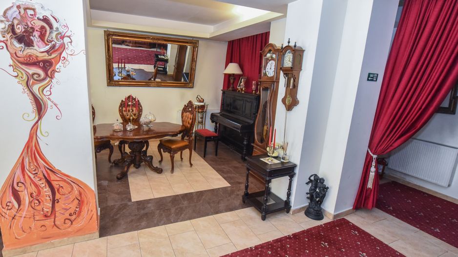 Hotel glamour si restaurant, in inima statiunii Predeal - Poză 6