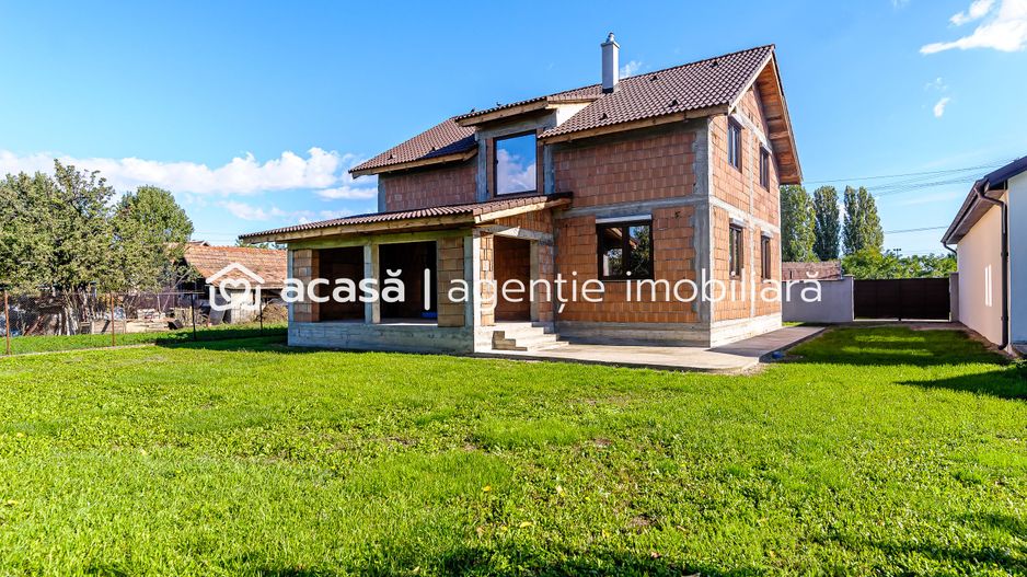 Casa noua 5 camere, la rosu, în Sofronea comision 0 la cumpărare - Poză 3