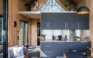 Cabana Finisata 160 mp -teren 4100 mp-Panorama spre Lac Colibita - Poză 8