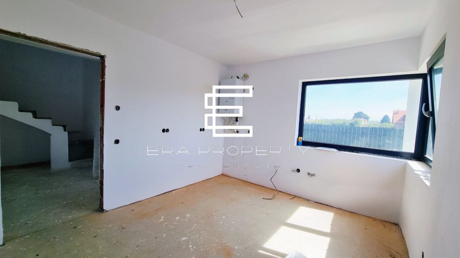 Casă individuală, 4 camere, teren 284 mp, Cristian - Poză 5