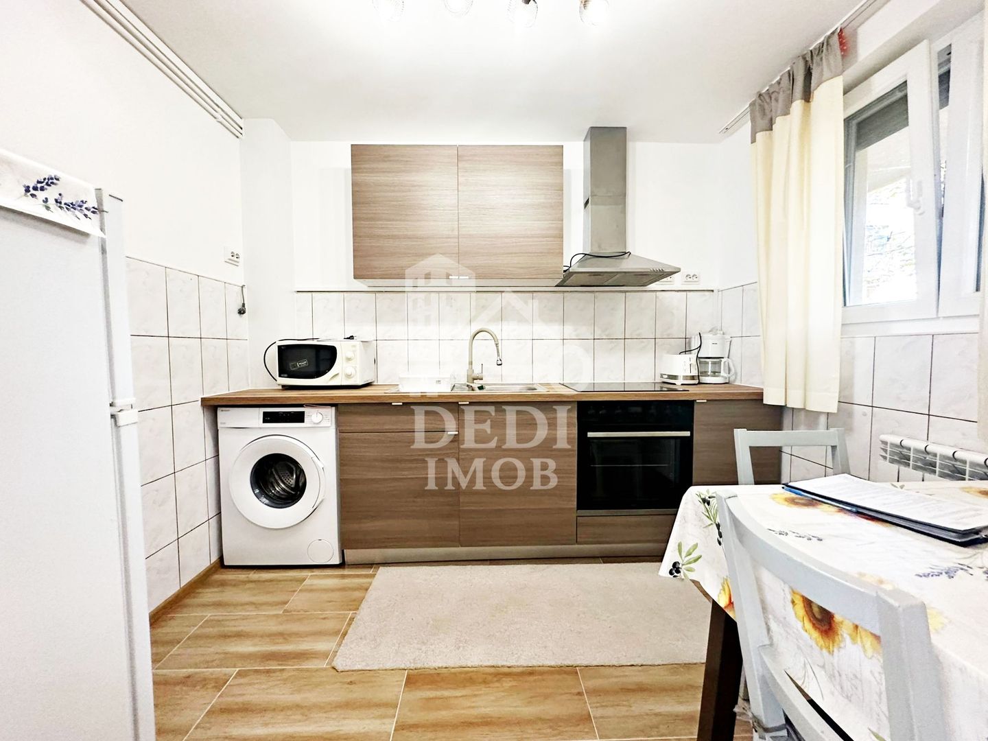 Apartament cu 2 camere de inchiriat in zona Centru Civic, Oradea - Poză 1