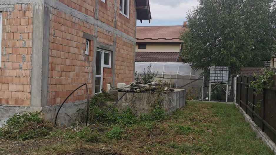 Casă la roșu de vânzare în Hărman, Cartierul Tineretului - Poză 4