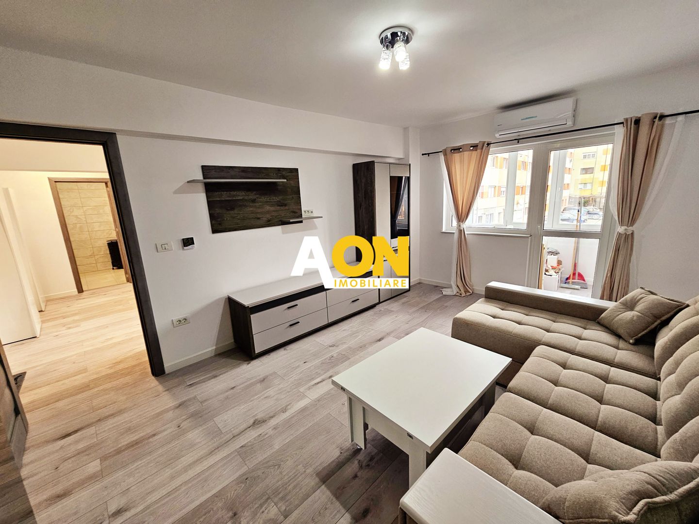 Apartament 2 camere, et. 1, renovat, incalzire prin pardoseala, Cetate - Poză 1