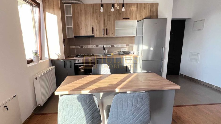 2 camere| Giroc (central)| loc de parcare| apartament spatios| - Poză 3