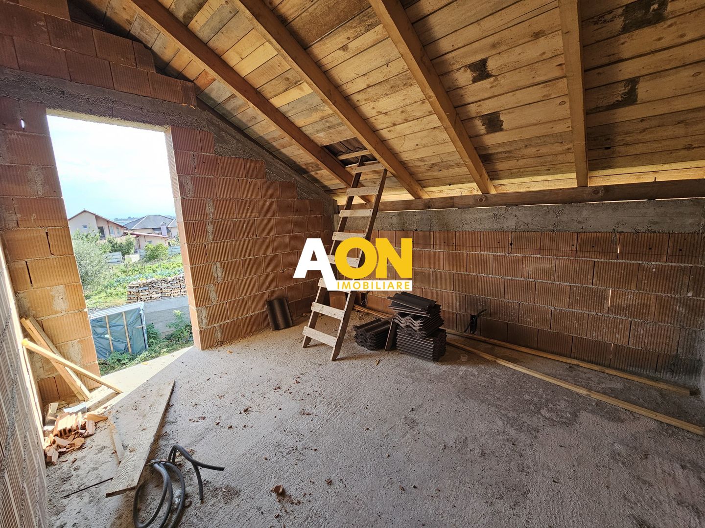 Casa la rosu, 4 camere, 2 bai, 345 mp teren, zona Ampoi 3 - Poză 12