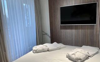 De inchiriat apartament 2 camere, central -  LUX, zona The office - Poză 4