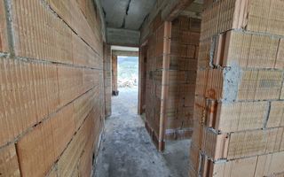 Casa individuala dispusa pe parter Sanpetru Brasov zona Lempes - Poză 18