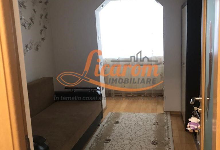 Apartament 3 camere Calea București,complet mobilat,utilat,500 eur - Poză 7