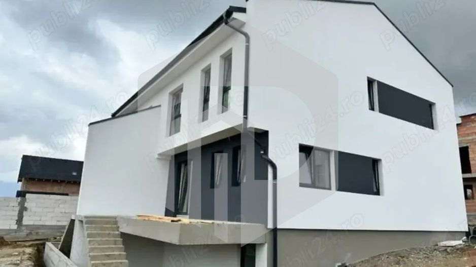 Casa Duplex - 120mpu - Calea Cisnadiei - 4 Camere -230mp Curte Libera - Poză 4