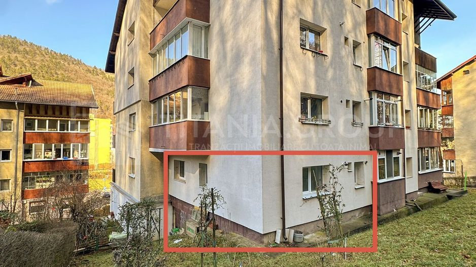 Apartament 2 camere decomandat renovat langa padure Racadau - Poză 11