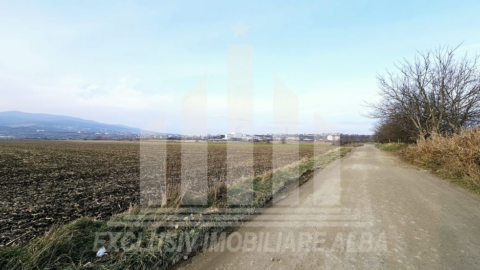 Teren intravilan de vanzare, Partos - Poză 1