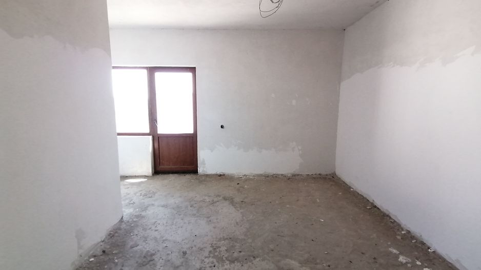 Casa P+1 - comuna 1 Decembrie - str. Victoriei - Poză 10