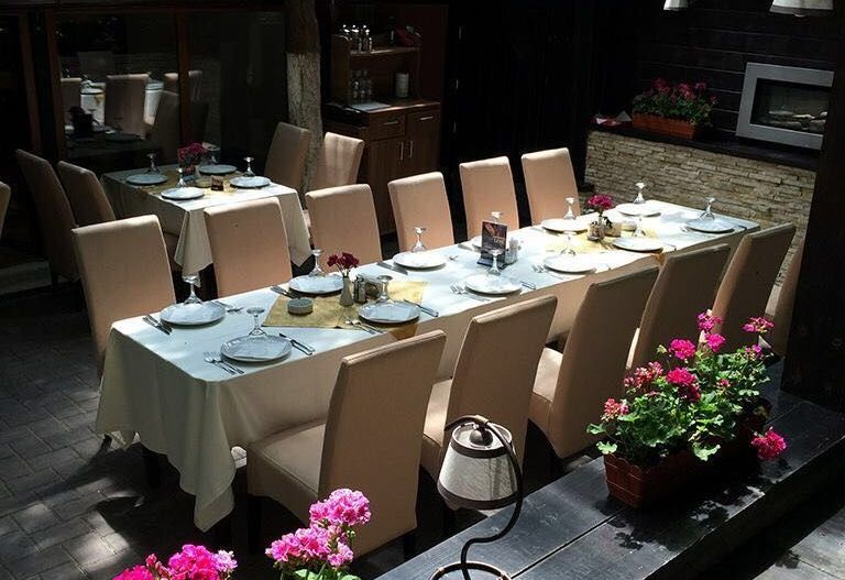 Restaurant de prestigiu cu 30 ani de traditie Parcul Carol - Poză 6