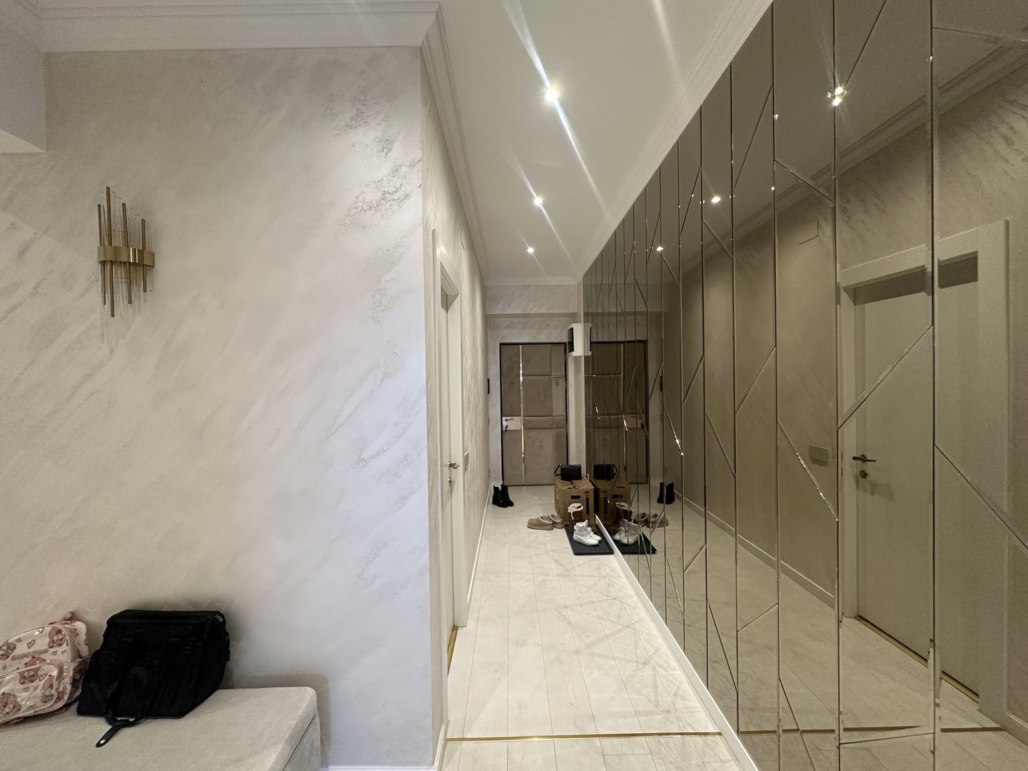 Apartament spectaculos cu 3 camere, 100 mp utili +terasă impresionanta - Poză 16